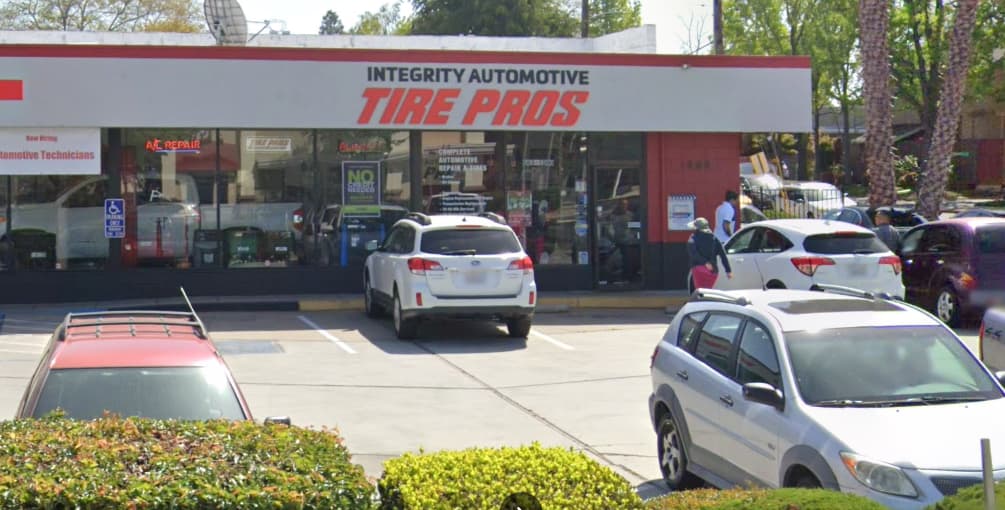 Campbell’s Tire Shop